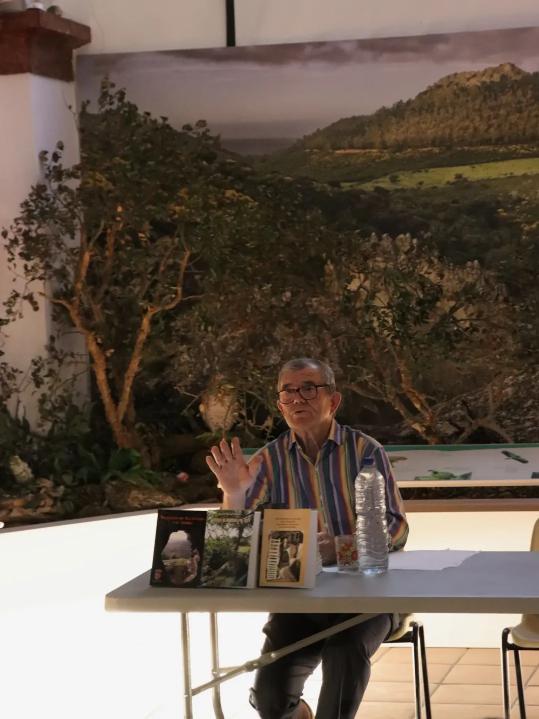 Charla Manuel Moreno